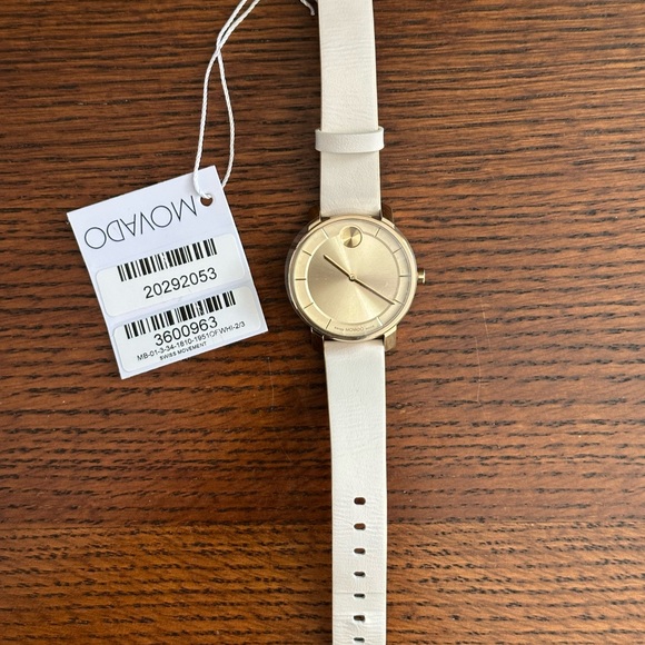 NWT ❤️ Movado Bold Access Swiss Women’s Watch - Picture 4 of 9